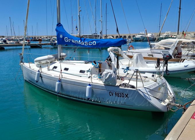Beneteau First 31.7 Coda di Volpe