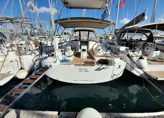 Beneteau Oceanis 38 Kos 38.1