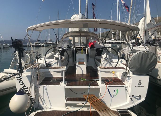 Beneteau Oceanis 38 Bordeaux