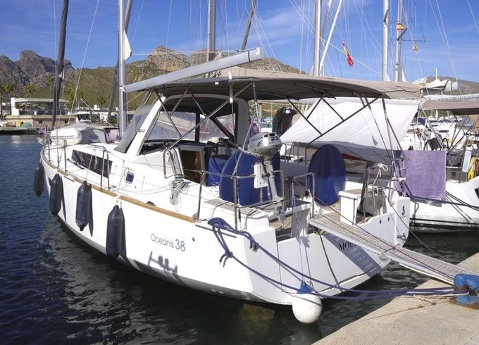Beneteau Oceanis 38 Moin