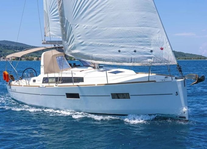 Beneteau Oceanis 38 Epicteto