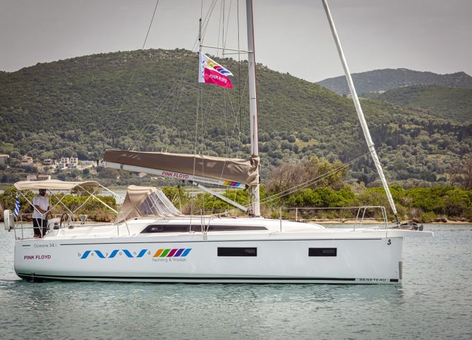 Beneteau Oceanis 34.1 Pink Floyd