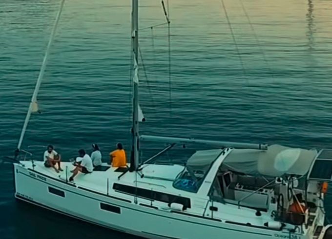 Beneteau Oceanis 38.1 Sail Pride