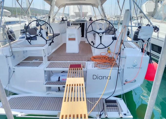 Beneteau Oceanis 38.1 Diana