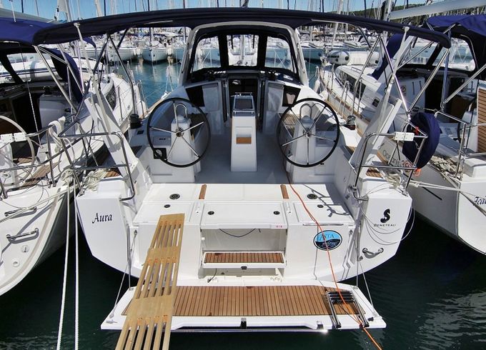 Beneteau Oceanis 38 Aura