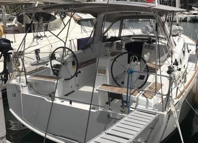 Beneteau Oceanis 38 Zeus