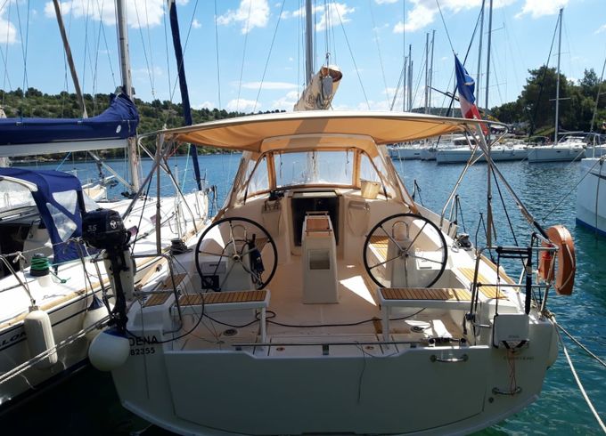 Beneteau Oceanis 38.1 Modena