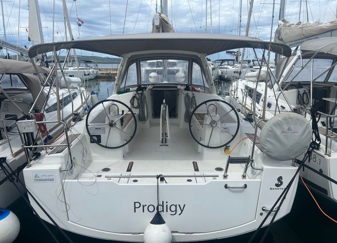 Beneteau Oceanis 38.1 Prodigy