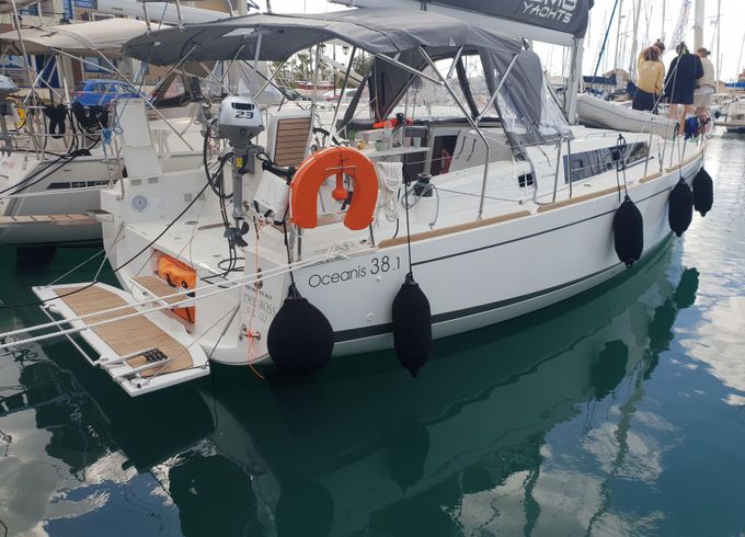 Beneteau Oceanis 38.1 The Boss