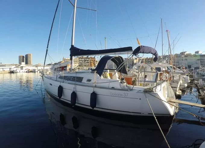 Beneteau Oceanis 37 Tristaina