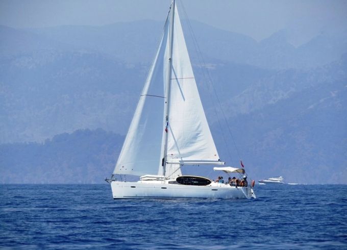 Beneteau Oceanis 43 Bliss
