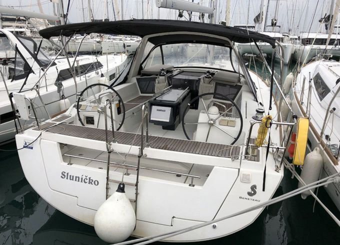 Beneteau Oceanis 41 Slunicko