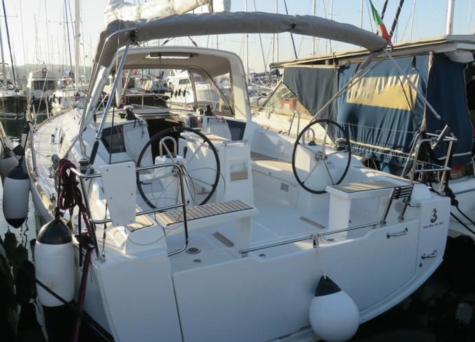 Beneteau Oceanis 38 Lina