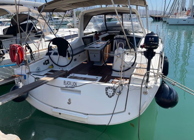 Beneteau Oceanis 41.1 Black Lion