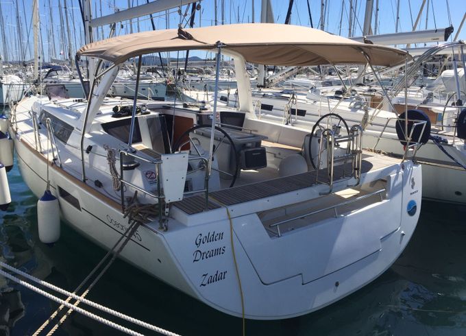 Beneteau Oceanis 45 Golden Dreams