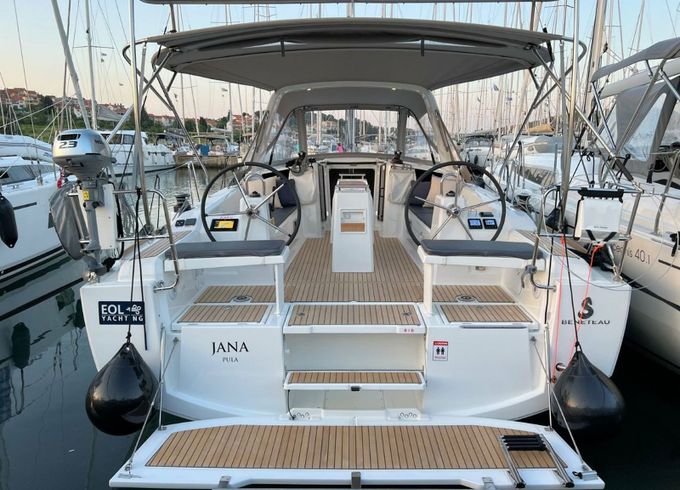 Beneteau Oceanis 38.1 Jana