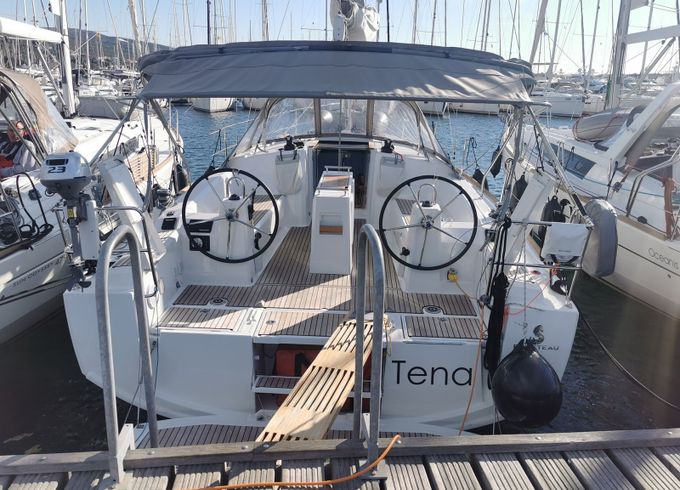 Beneteau Oceanis 38.1 Tena