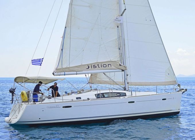 Beneteau Oceanis 43 Elena