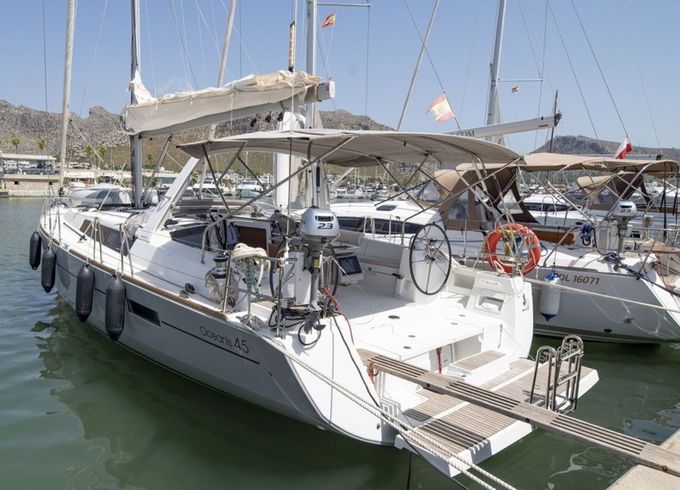Beneteau Oceanis 45 Avalon