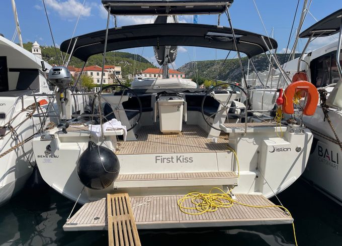 Beneteau Oceanis 46.1 First Kiss