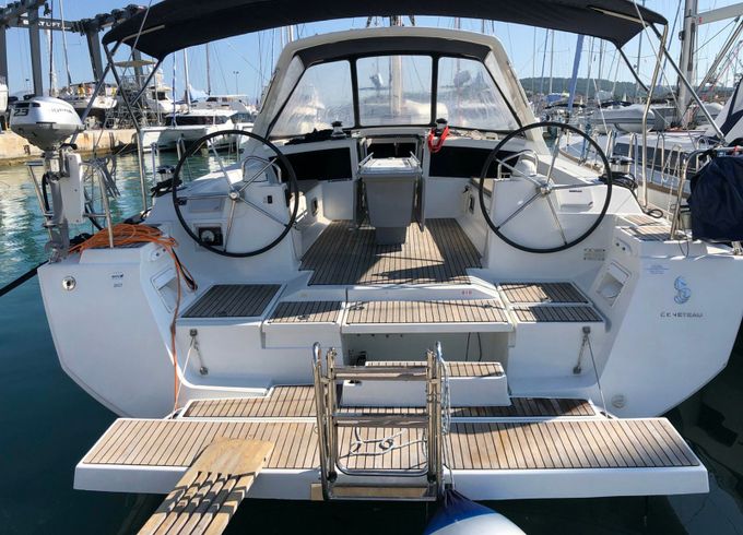 Beneteau Oceanis 48 Athena