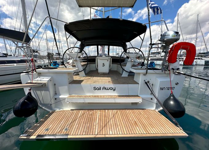 Beneteau Oceanis 46.1 Sail Away