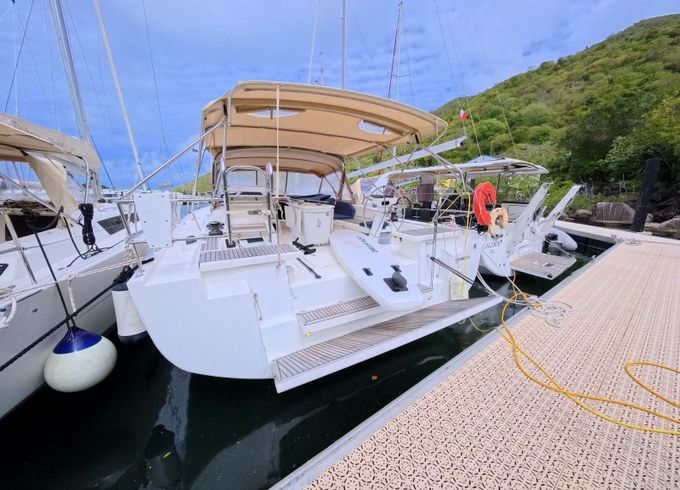 Beneteau Oceanis 51 Modrian