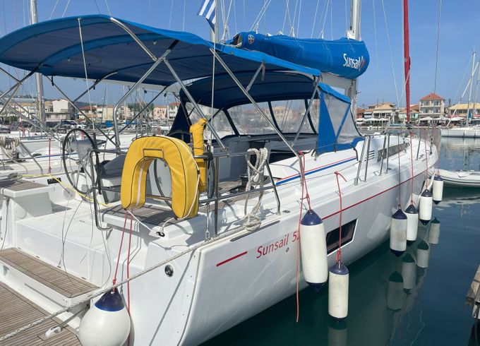 Beneteau Oceanis 51 Sunsail 22