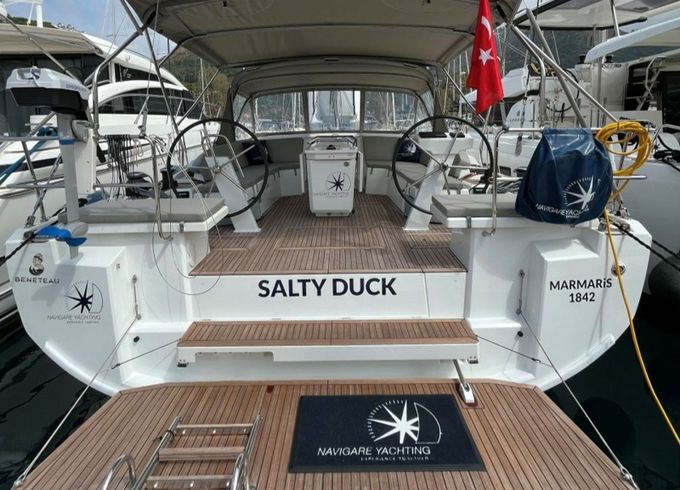 Beneteau Oceanis 46.1 Salty Duck