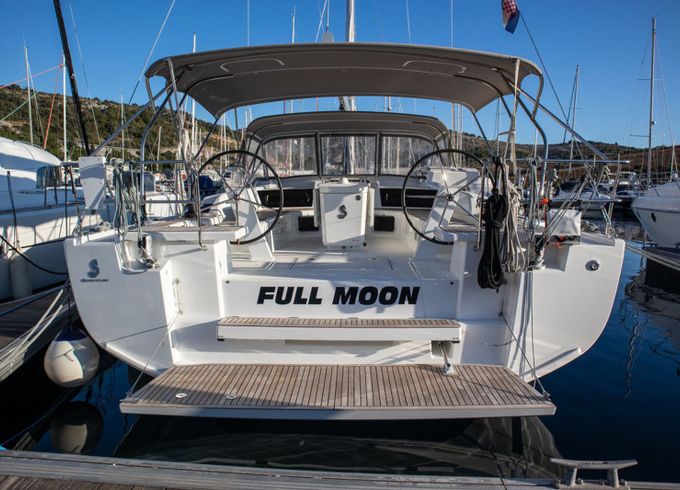 Beneteau Oceanis 51.1 Full Moon