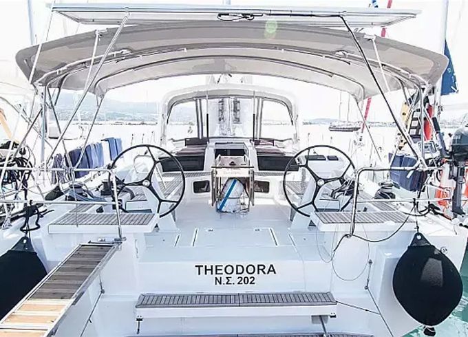 Beneteau Oceanis 51.1 Theodora