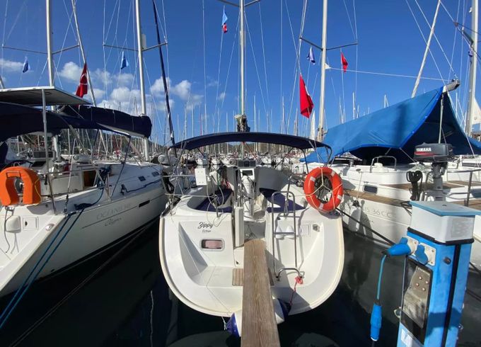 Beneteau Oceanis Clipper 323 Zippy