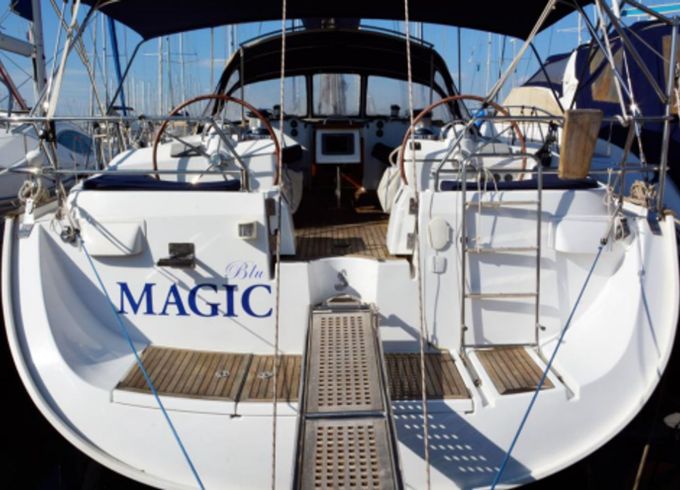 Beneteau Oceanis 523 Blue Magic