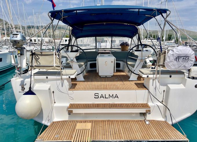 Beneteau Oceanis 51.1 Salma