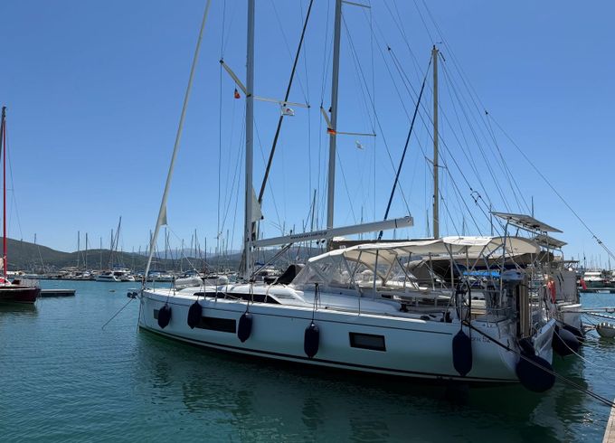 Beneteau Oceanis 52 Amorgos