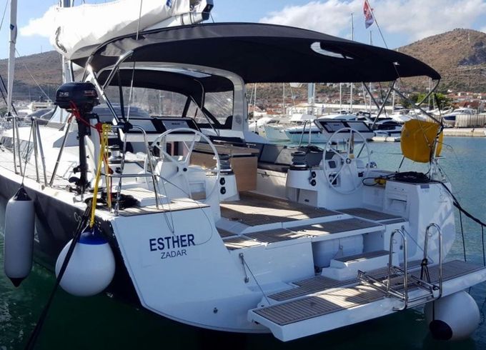 Beneteau Oceanis 55 Esther