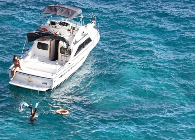 Bertram 28 Flybridge Sea Passion