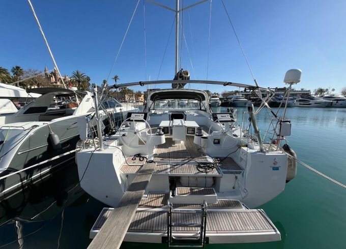 Beneteau Oceanis 55 Explorer