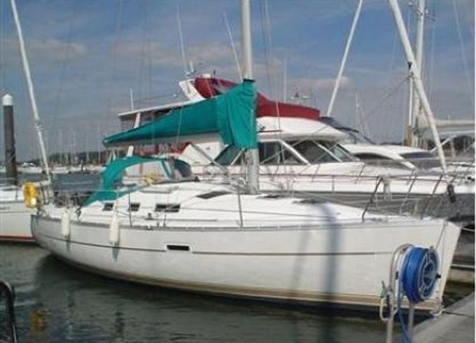 Beneteau Oceanis Clipper 323 Aphrodite Spirit