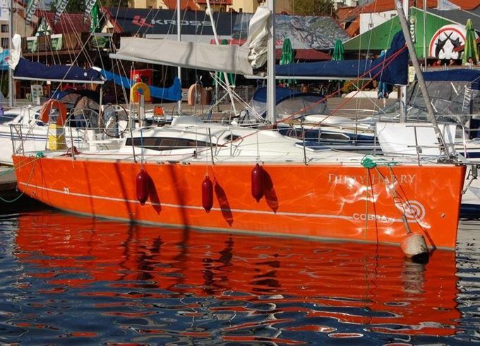 Cobra Yachts 33 Cobra