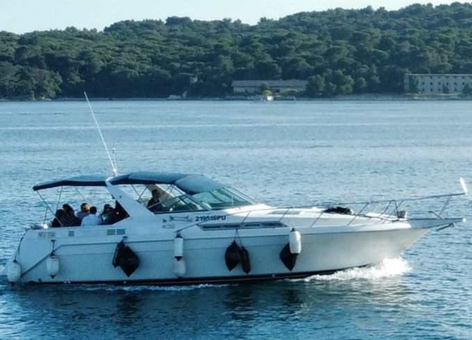 Chris Craft 370 Angie