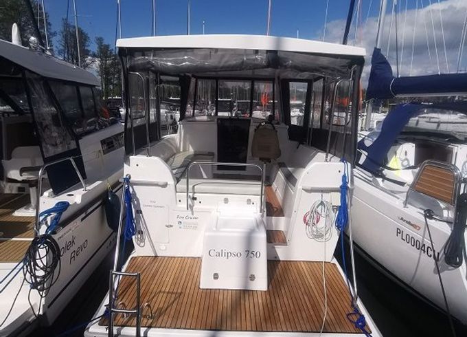 Calipso 750 Fire Cruiser