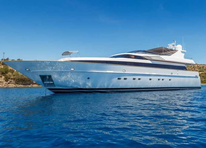 Cantieri di Pisa 105 Shooting Star