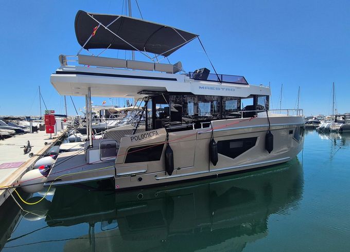 Cobra Yachts Maestro 42 Banus Sky & Sea