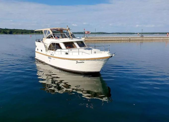 Concordia 102 AC Scuttle