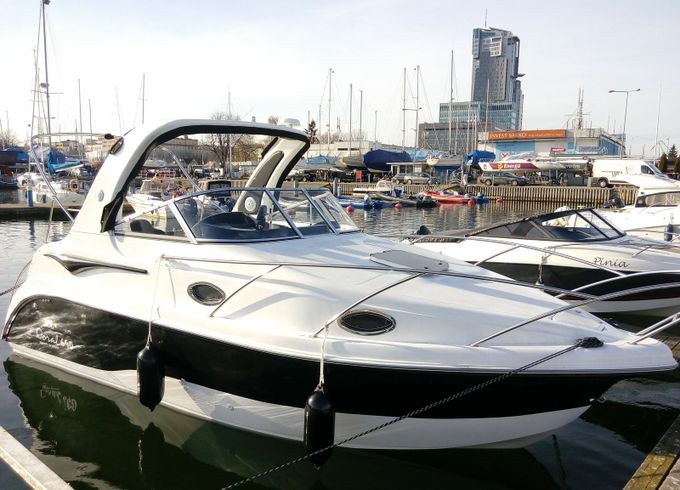 Coral 690 Sport Cruiser Sun Sail 3
