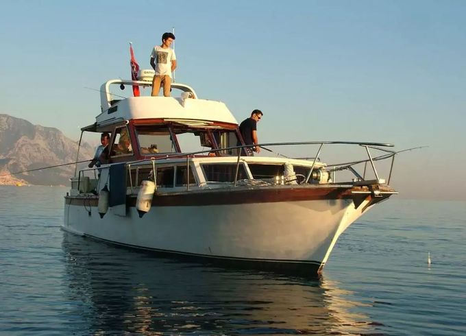 Custom Built 33 Junior 1
