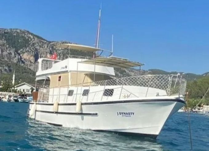 Custom Built 42 Dynasty