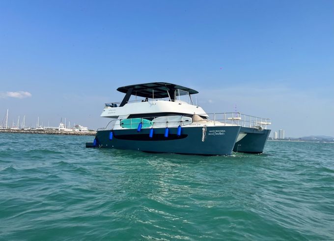 Custom Built 50 Crociera