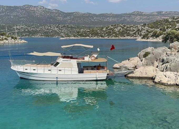 Custom Built 46 Poseidon 07